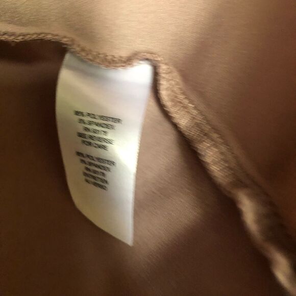 T‎ TAHARI Lilac/Mauve Front Pleat Sleeveless Blouse/ Sz M - Picture 6 of 6